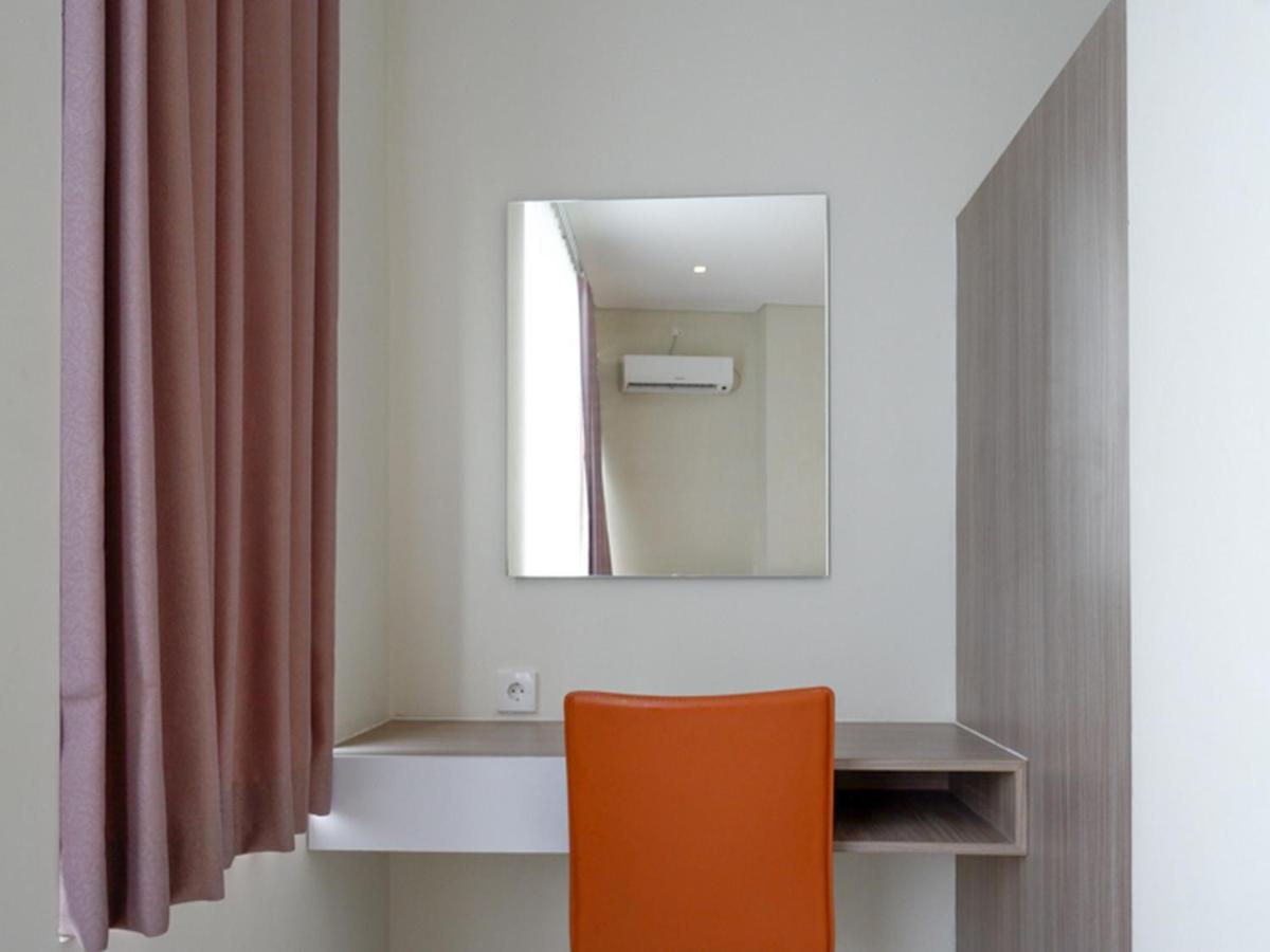 Hotel Reddoorz Near Exit Tol Banyumanik 2 Srondolwetan Esterno foto